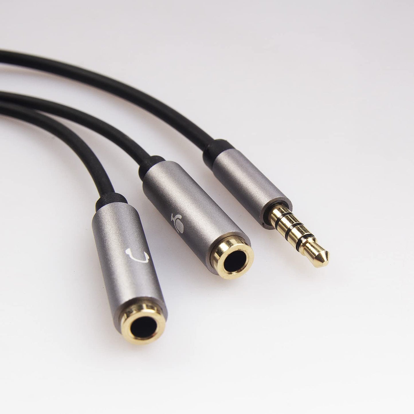 REXUS Grey 3.5mm Y Splitter Stereo Audio Cable 4-Pole Male to 2 Female for Headphone, Headset Splitter Adapter Extension Aux Cable, Compatible MobilePhone and New Version Laptop(M22F35G)