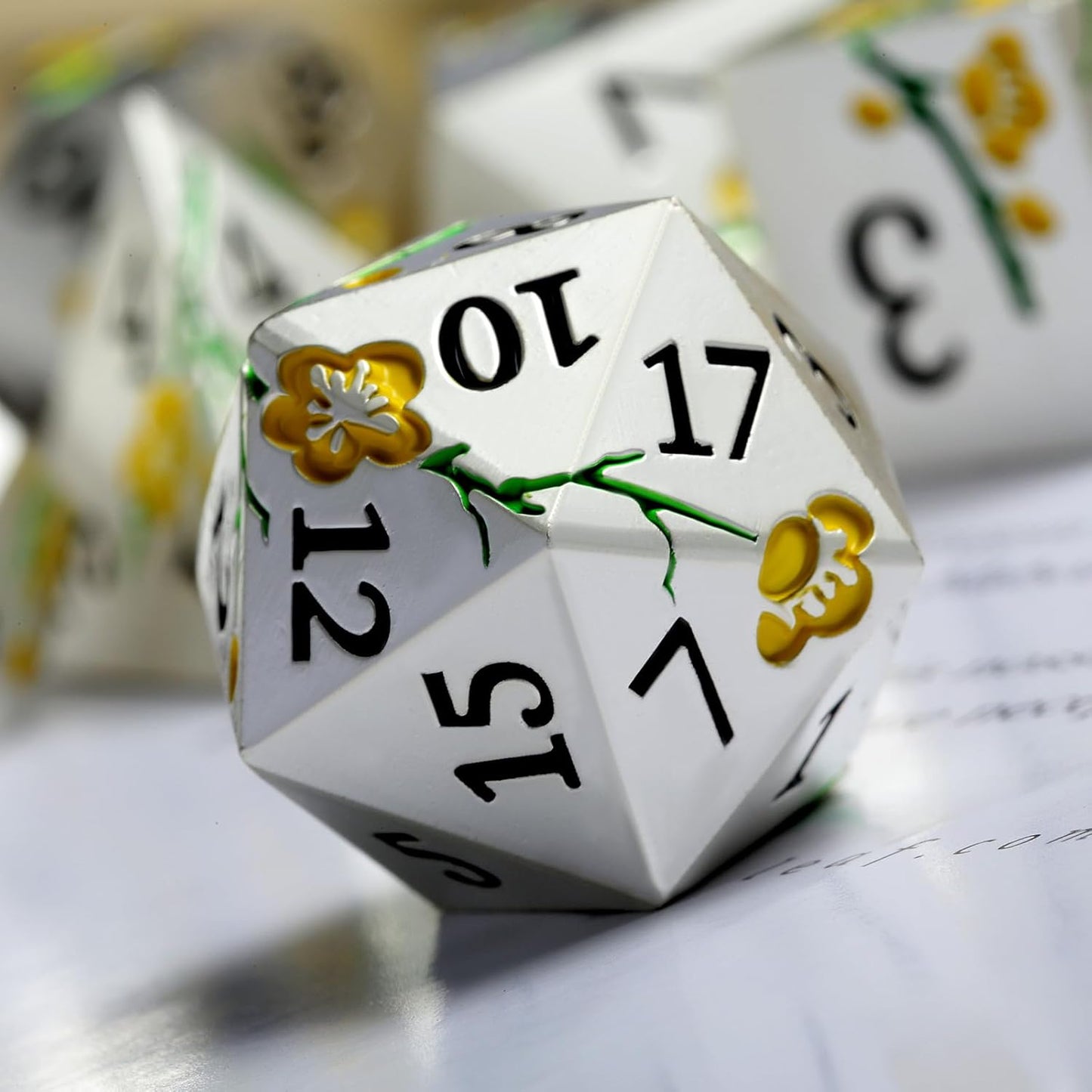 Silver Metal DND Dice, DNDND 7 PCS Heavy Flower Metallic D&D Dice Set with Gorgeous Gift Case for Dungeons and Dragon Tabletop Game (Matte Silver with Yellow Flower)