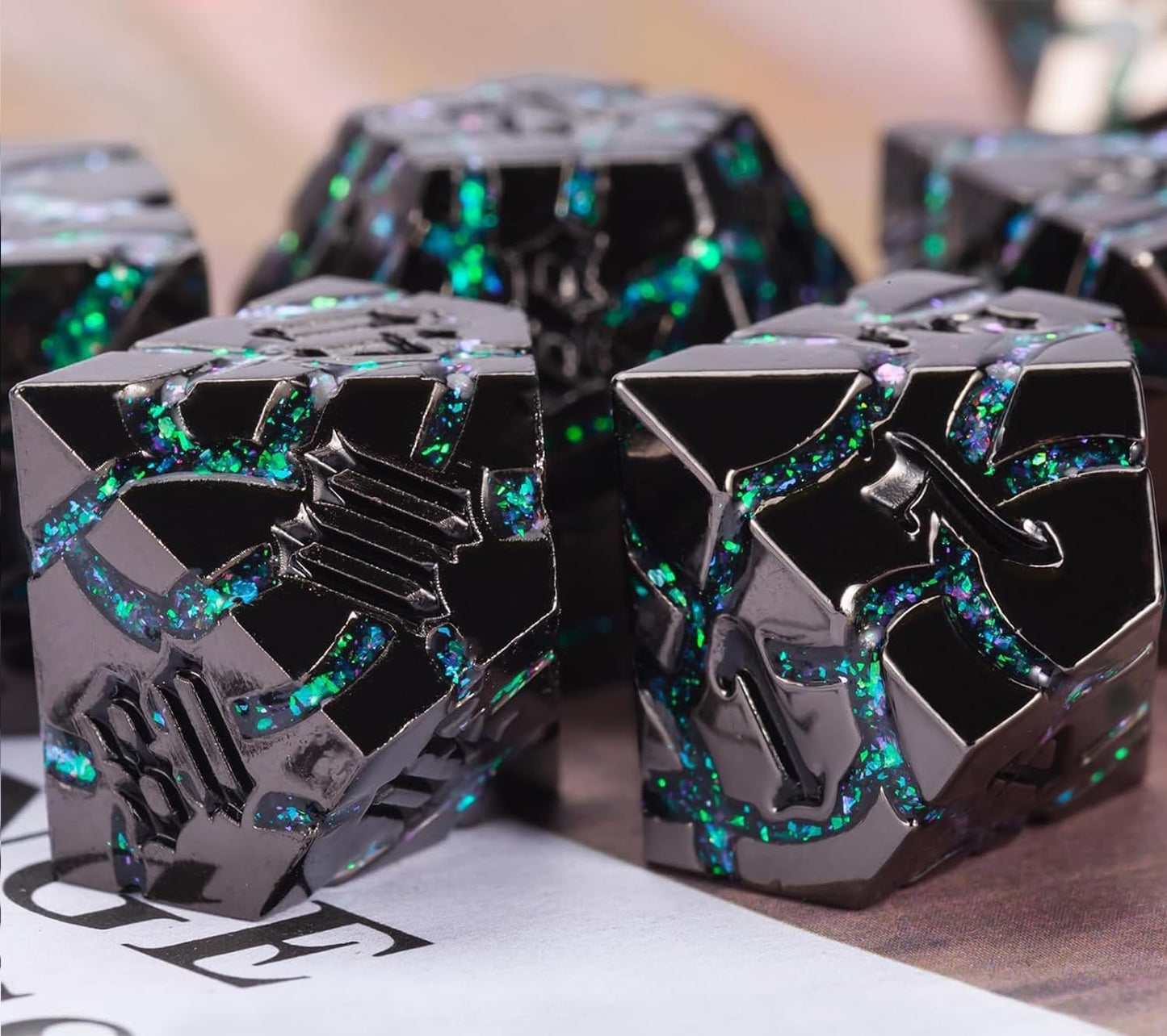 DND Crack Stripe Dice,Metallic Glitter Dice Set with Gift Box,Metal Polyhedral D&D Dice for Role Playing Game