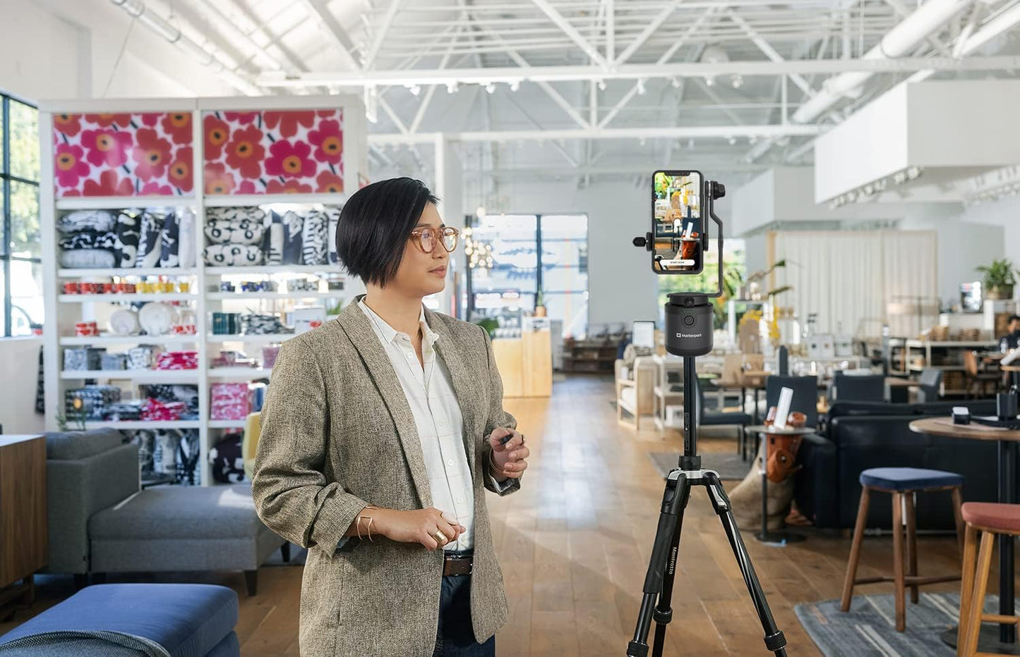 Matterport Axis Gimbal Stabilizer - Motorized Rotating Mount for Professional 3D Virtual Tour 360 Photo Scans with Portable and Foldable Tripod