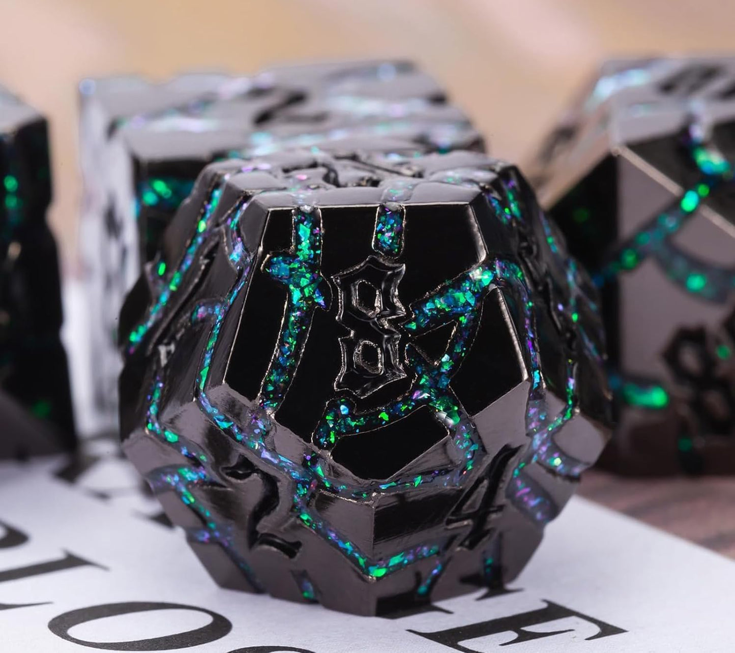 DND Crack Stripe Dice,Metallic Glitter Dice Set with Gift Box,Metal Polyhedral D&D Dice for Role Playing Game