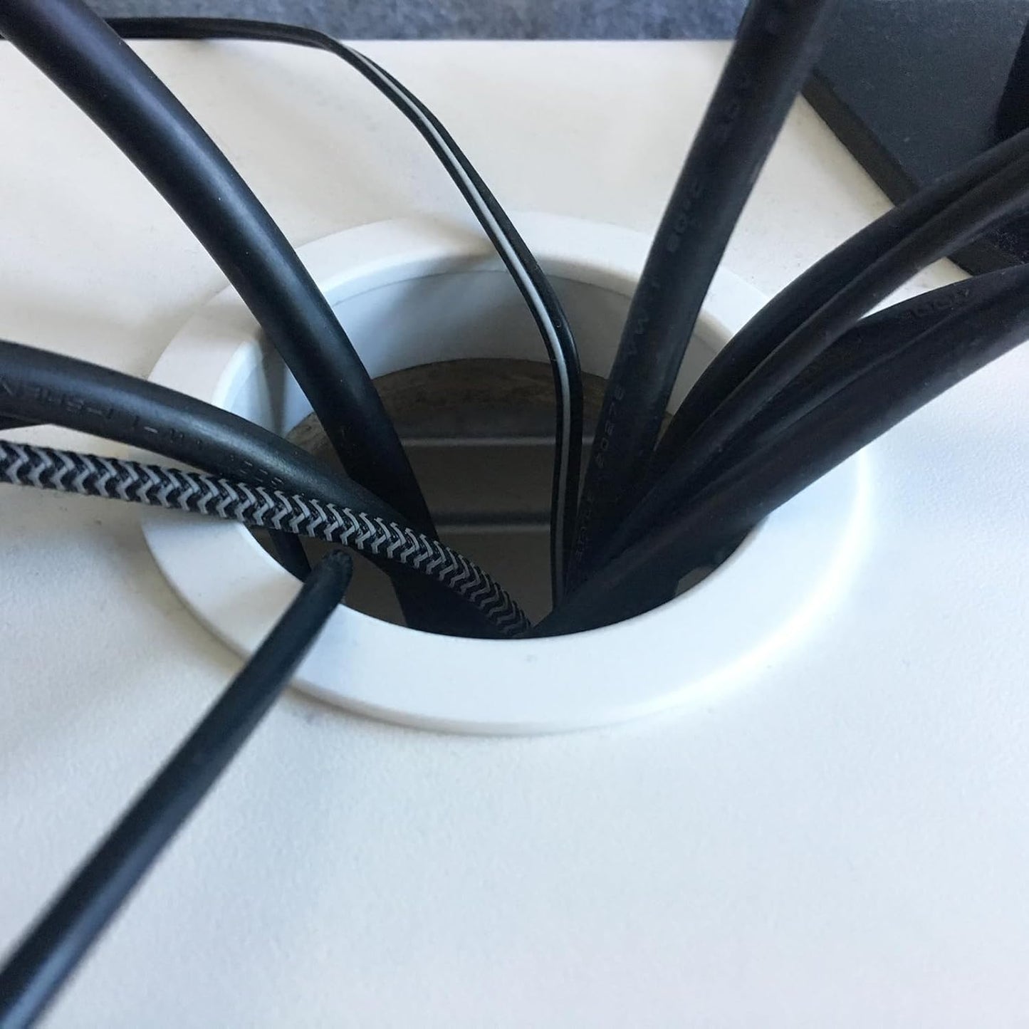 uxcell Cable Hole Cover, 2.1Inch/53mm Zinc Alloy Desk Wire Cord Cable Grommets Hole Cover for Office PC Desk Cable Cord Organizer, 4 Pcs Bright Silver