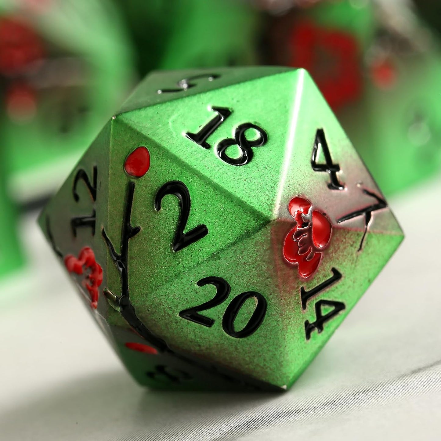 Metal Dice Set D&D, DNDND 7 PCS Metallic Flowers DND Dice with Gorgeous Gift Case for D&D Dungeons and Dragon Tabletop Game (Green and Red)