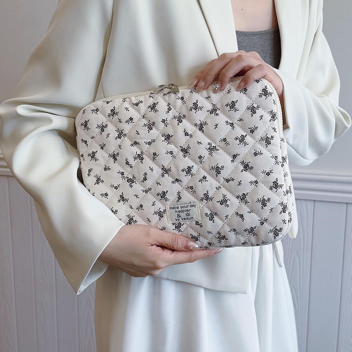 Puffy Laptop Sleeve 13-15.6 Inch Cute Quilted Laptop Protective Case Padded Floral Computer Sleeve for MacBook (A-Black, 11 Inch)