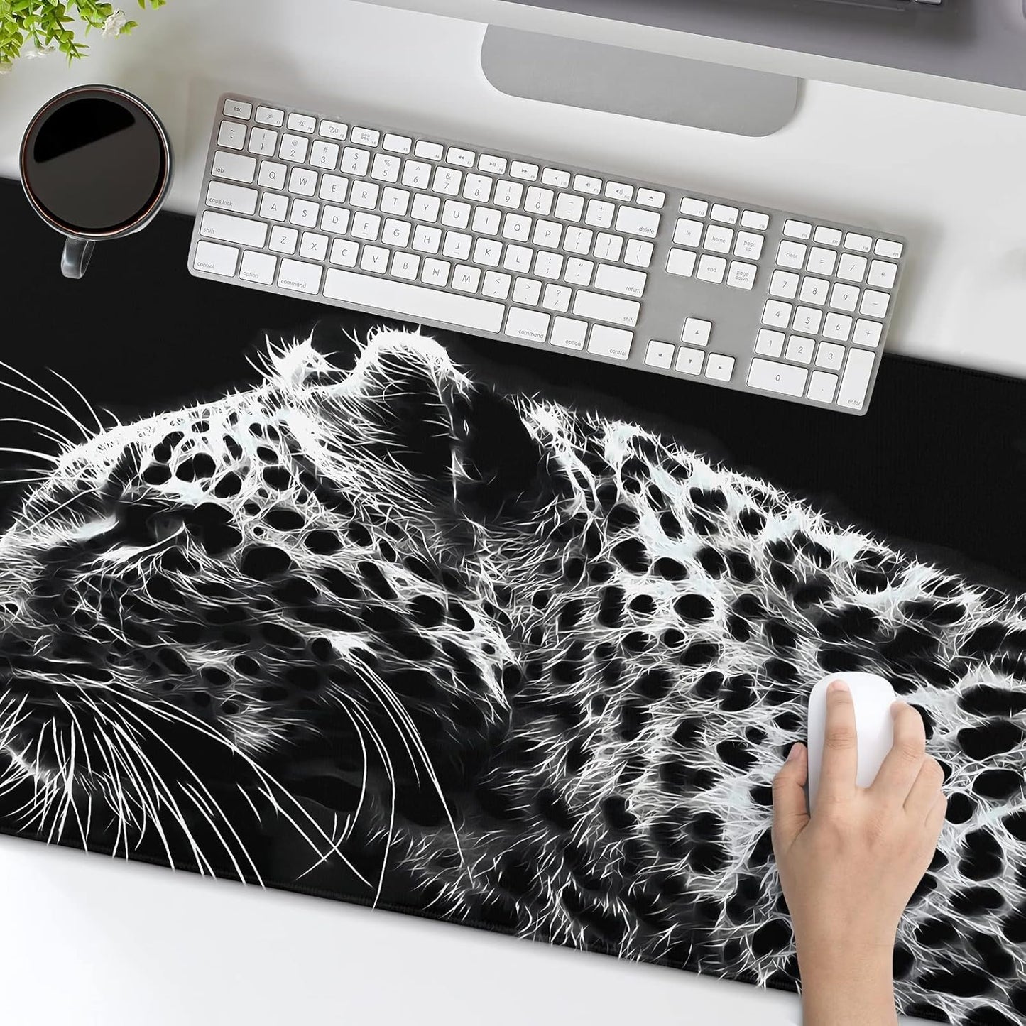 Black and White Gaming Mouse Pad 31.5 x 11.8 Inch Extended Large Mouse Pad with Non-Slip Base and Stitched Edges for Gamer Home Office, Black Leopard