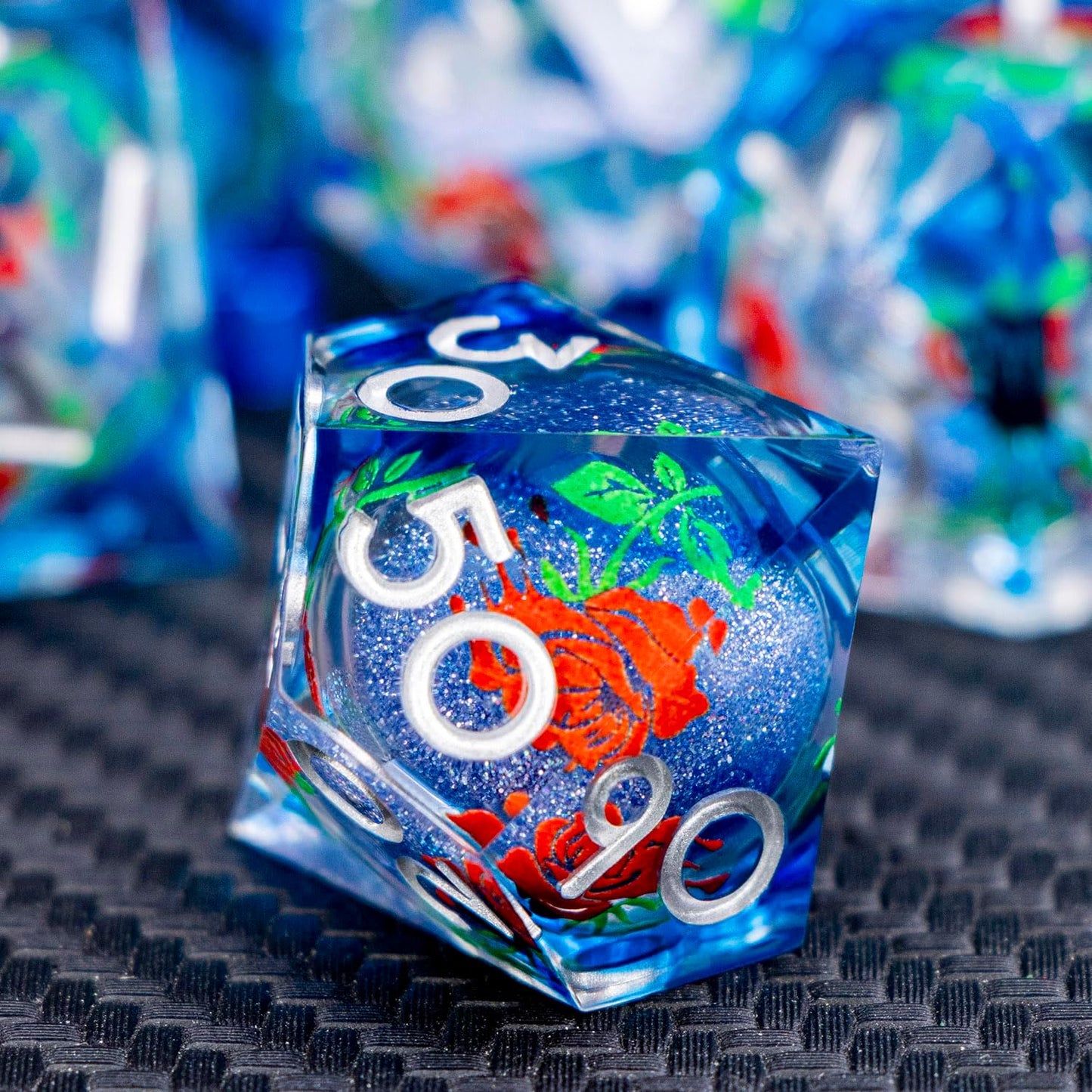 ARUOHHA Liquid Core DND Dice Set, Vampire Sharp Edged Dragons Dice Compatible with D&D RPG Role Playing Games, Resin Blood Red Polyhedral Dungeons D and D Dice with Gift Box D20 D12 D10 D8 D6 D4