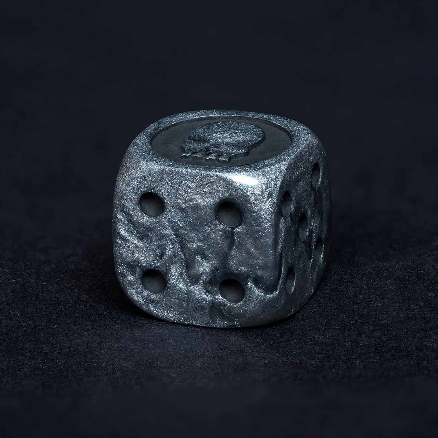 D6 Dice Set – 10× Six-Sided Resin Dice with Themed Designs – 16mm Tabletop for Wargames, RPGs, MTG, and Board Games (A-Solo Dice, WarSkull Dice Set)