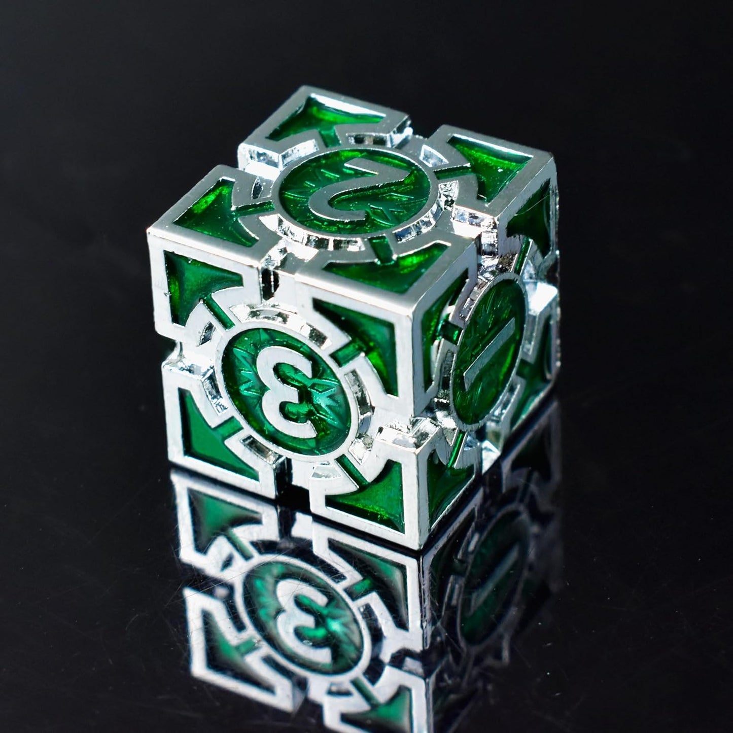 RULE DICE DND Metal Dice Set， D&D Dungeons and Dragons Dice, Cool Large Weighted 7 die Green Metal DND Dice Set, RPG MTG Role Playing Polyhedral Dice Set with D & D Gifts Box, D and D Dice Set