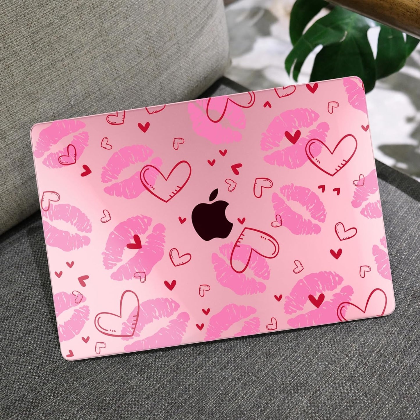 MEEgoodo Case for MacBook Pro 13 inch Case 2022 2021 2020 New A2338 M2/M1 A2251 A2289, Laptop Hard Shell with Keyboard & Camera Cover Compatible with 13 inch MacBook Pro, Cute Kiss & Love