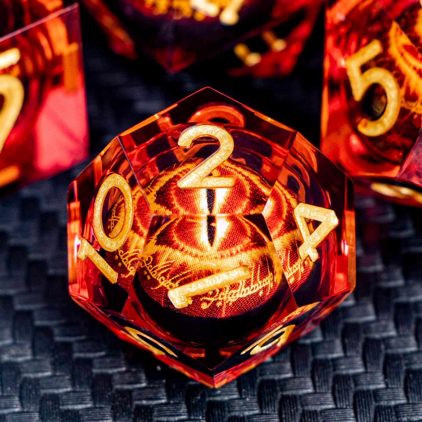 ARUOHHA DND Resin Dice Gazes Eye Dice Liquid Core Flaming RPG Sharp Edged Dice Set with Gift Box, Polyhedral D and D Dice Set Compatible with Dungeons Dragons Role Playing Game D20 D12 D10 D8 D6