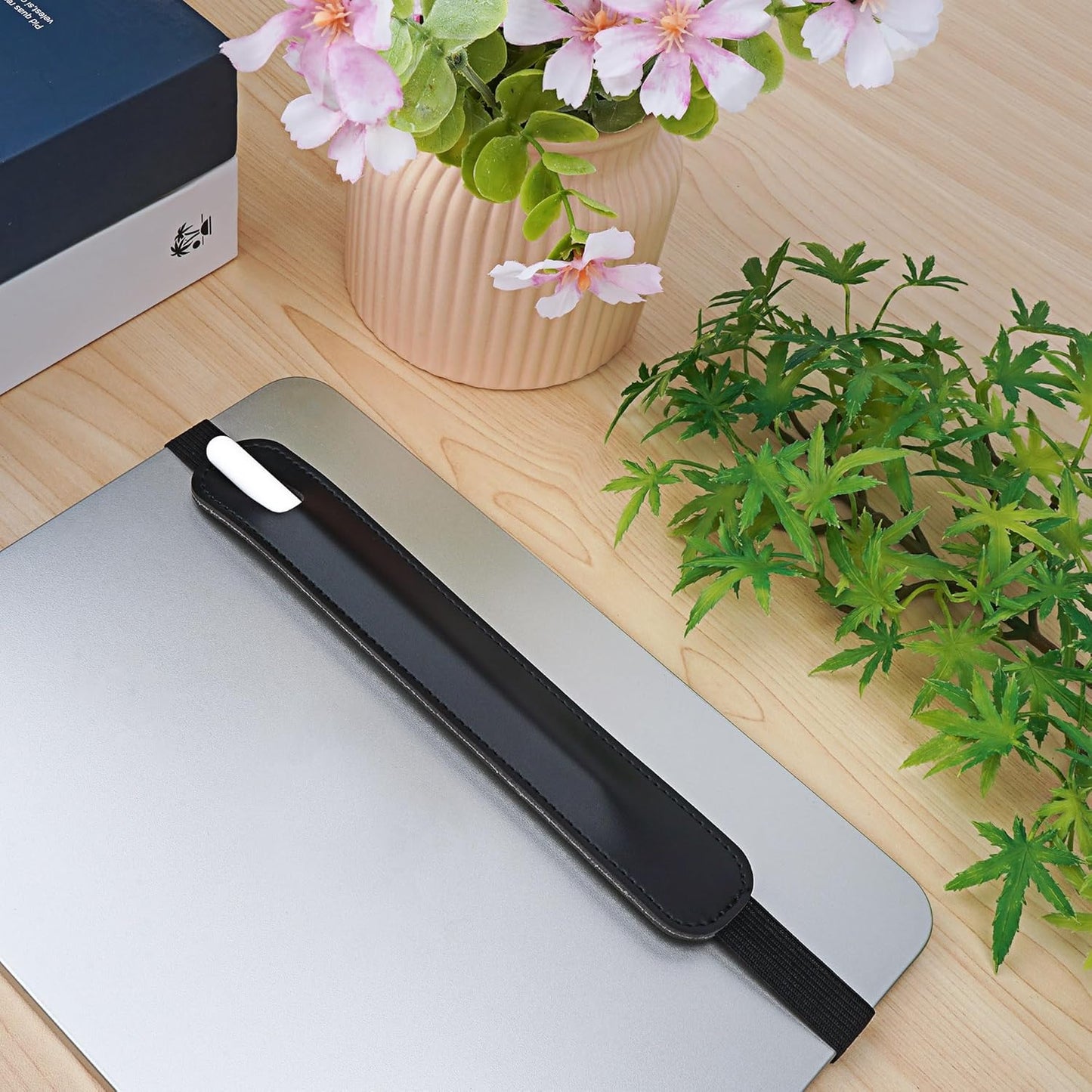 Vegan Leather Elastic Band Stylus Holder, Capacitive Pen Case for Tablets - Fits Most Capacitive Pens & Pencils(Black)