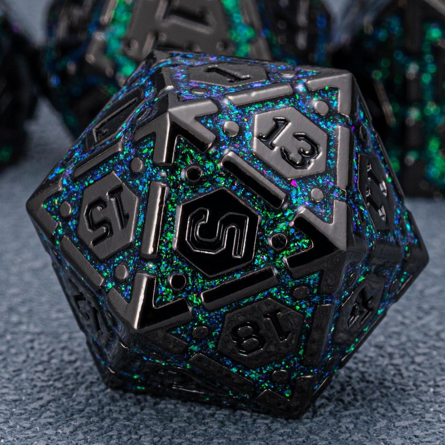 DND Metal Dice Set, Polyhedral Dice Set for RPG D&D Dice with Cracks Dungeons and Dragons Dice Set for RPG TTRPG D&D Die with Gift Case(Black Nickel Dark Green)