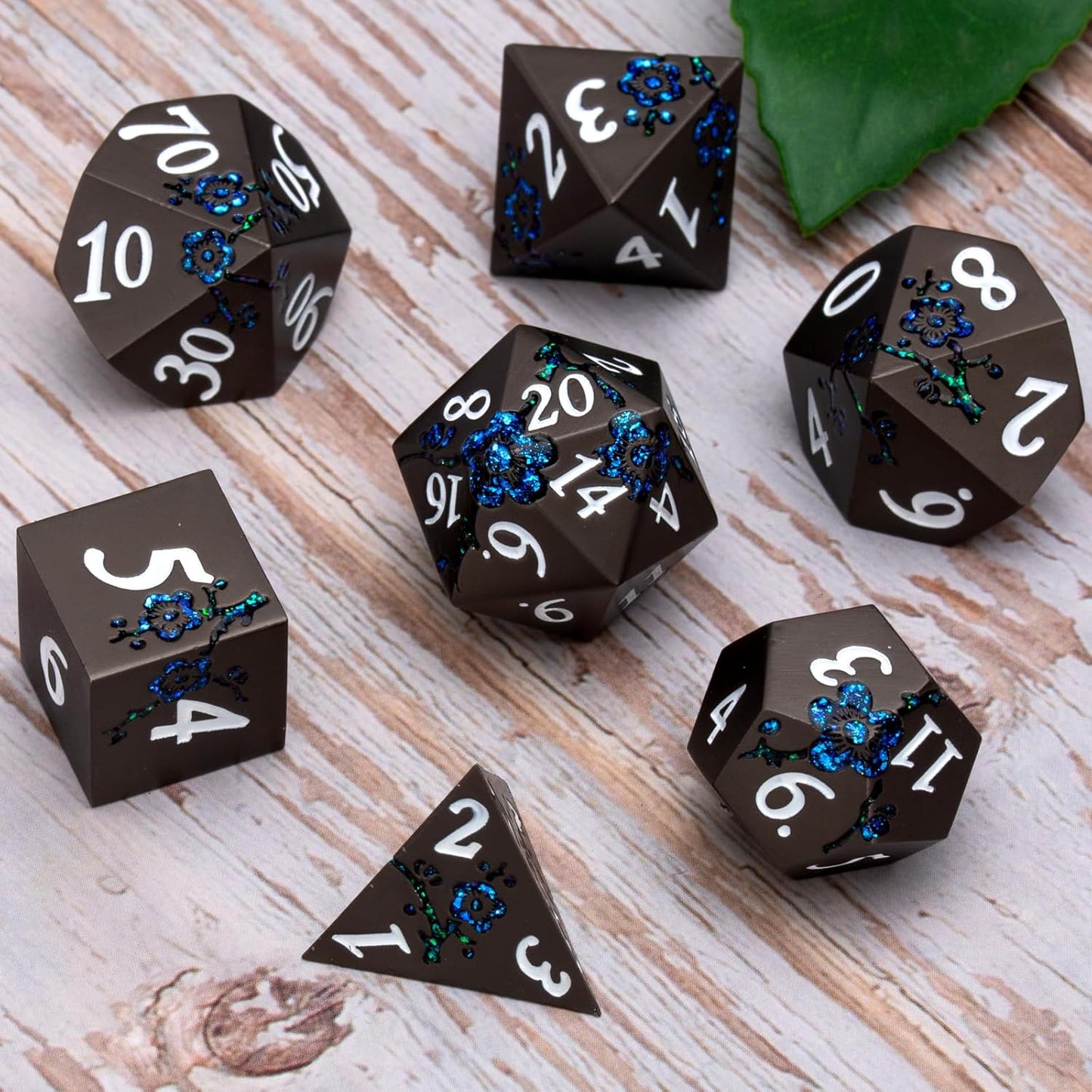 Metallic Glitter Flowe Dice Set,7pcs DND Polyhedral Dice Set with Gift Box,Metal Polyhedral RPG Dice for Table Game(Pearl Gun-Blue)