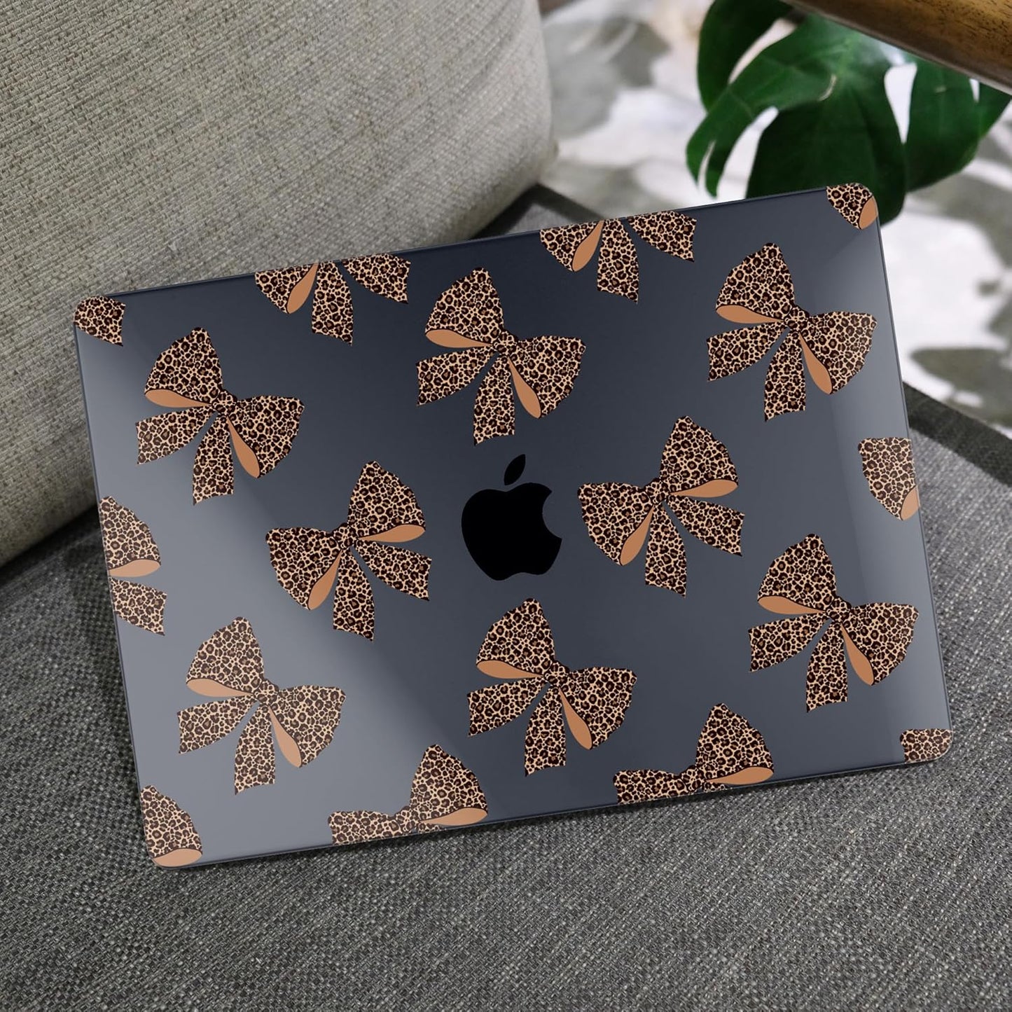 MEEgoodo Case for MacBook Pro 13 inch Case 2022 2021 2020 New A2338 M2/M1 A2251 A2289, Laptop Hard Shell with Keyboard & Camera Cover Compatible with 13 inch MacBook Pro, Leopard Print Bows