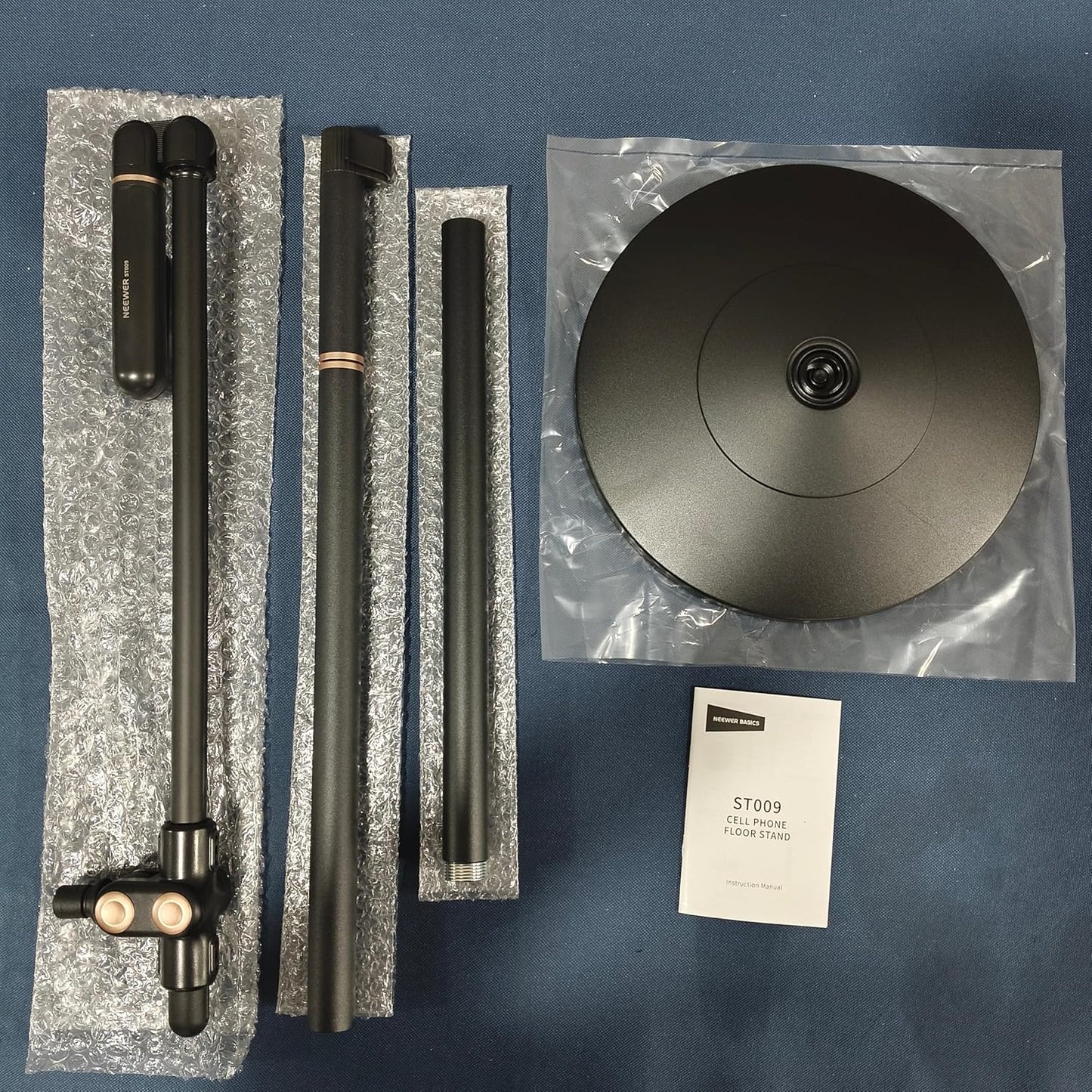 NEEWER BASICS Phone Floor Stand with Horizontal Extension Arm, Adjustable Bed Phone Holder Clamp Mount Compatible with iPhone 16 15 Pro Max Plus Samsung for Video Recording, Weighted Metal Base, ST009